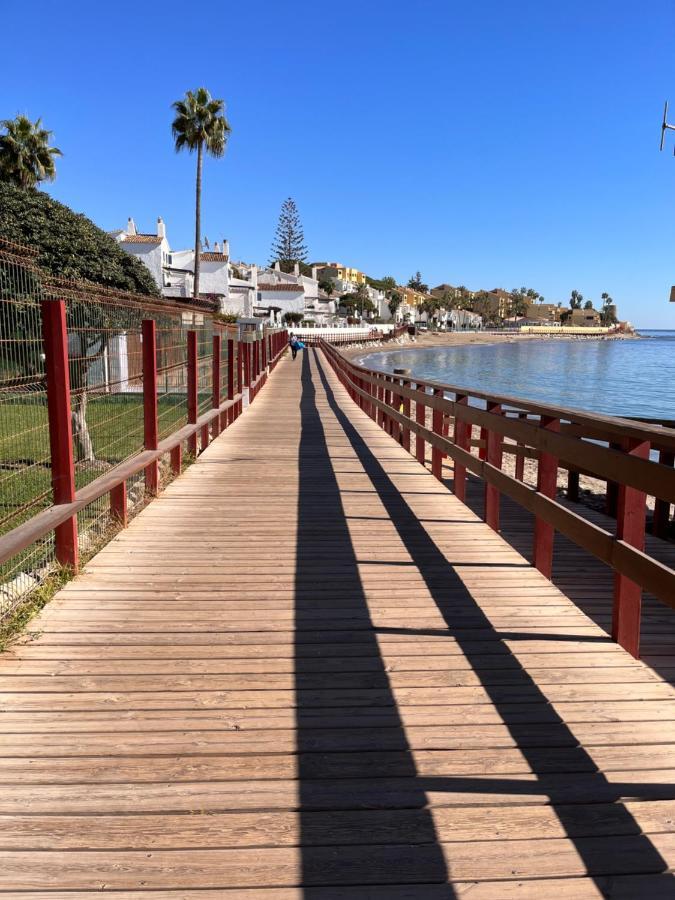 Beachfront Apartment Near Marbella Sitio de Calahonda Ngoại thất bức ảnh