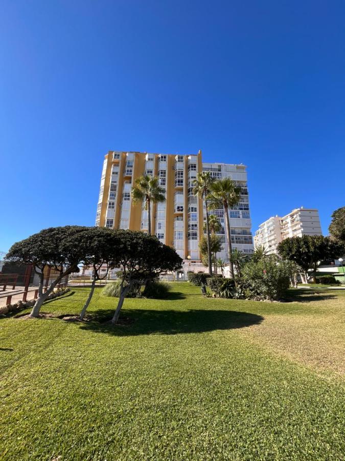 Beachfront Apartment Near Marbella Sitio de Calahonda Ngoại thất bức ảnh