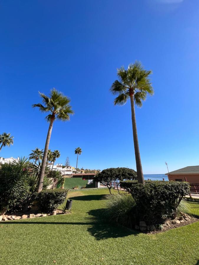 Beachfront Apartment Near Marbella Sitio de Calahonda Ngoại thất bức ảnh